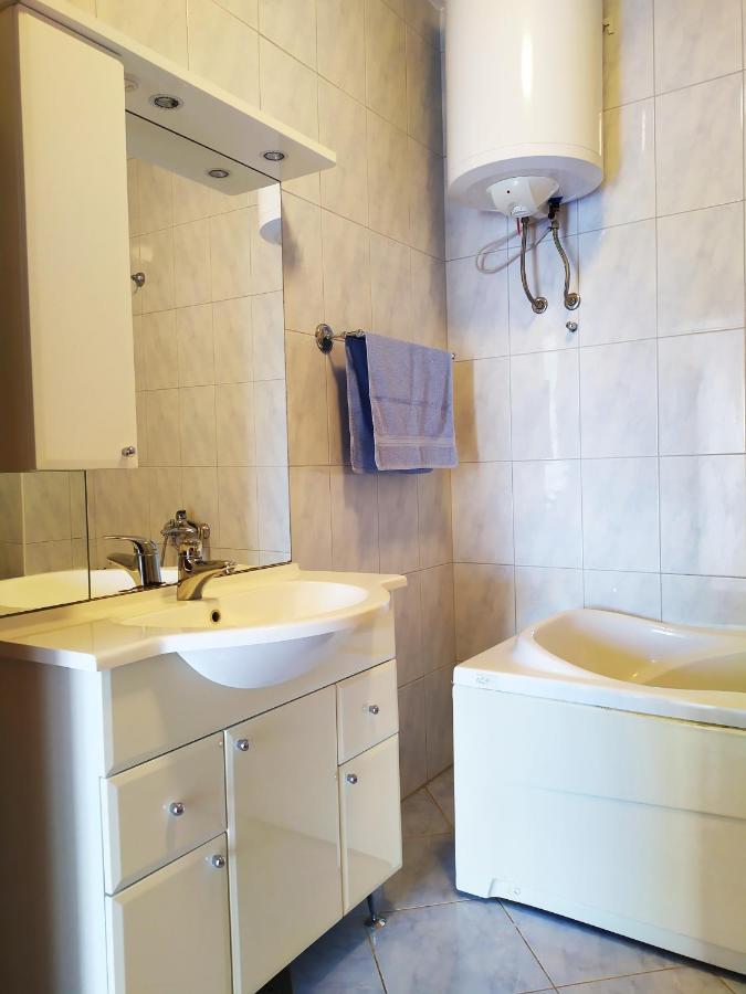 Apartments Samodol Vodice Ngoại thất bức ảnh