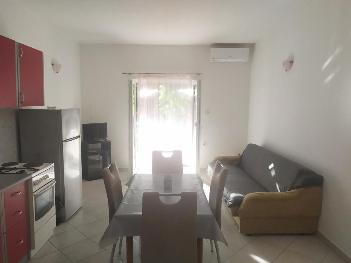 Apartments Samodol Vodice Ngoại thất bức ảnh