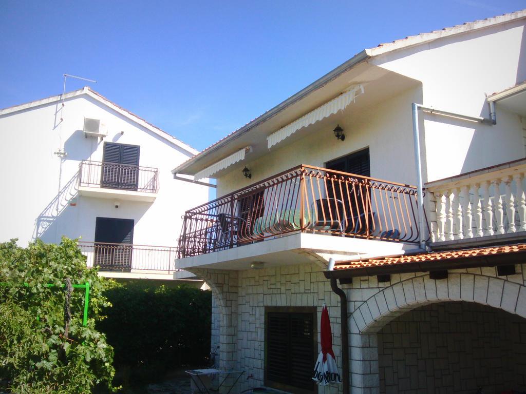 Apartments Samodol Vodice Ngoại thất bức ảnh